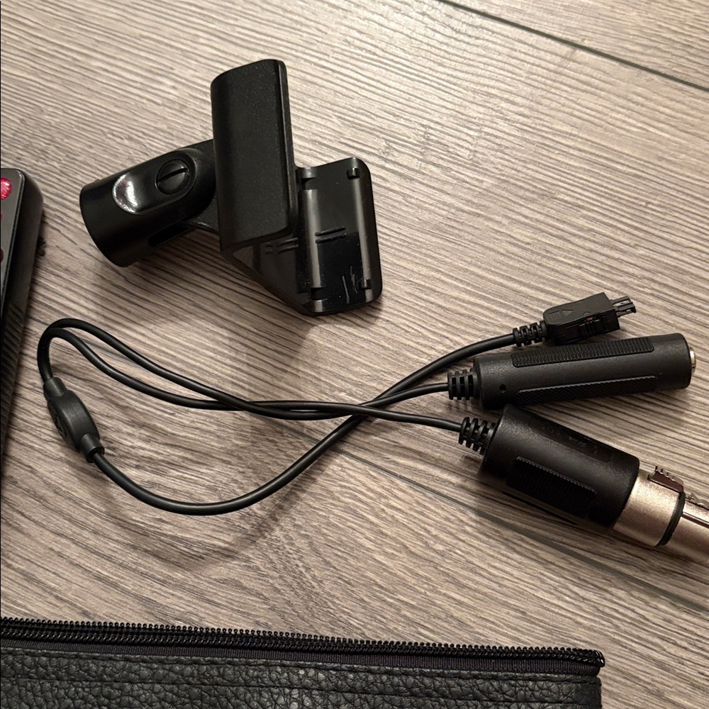 One USB Audio Interface - Black - Picture 5 of 13